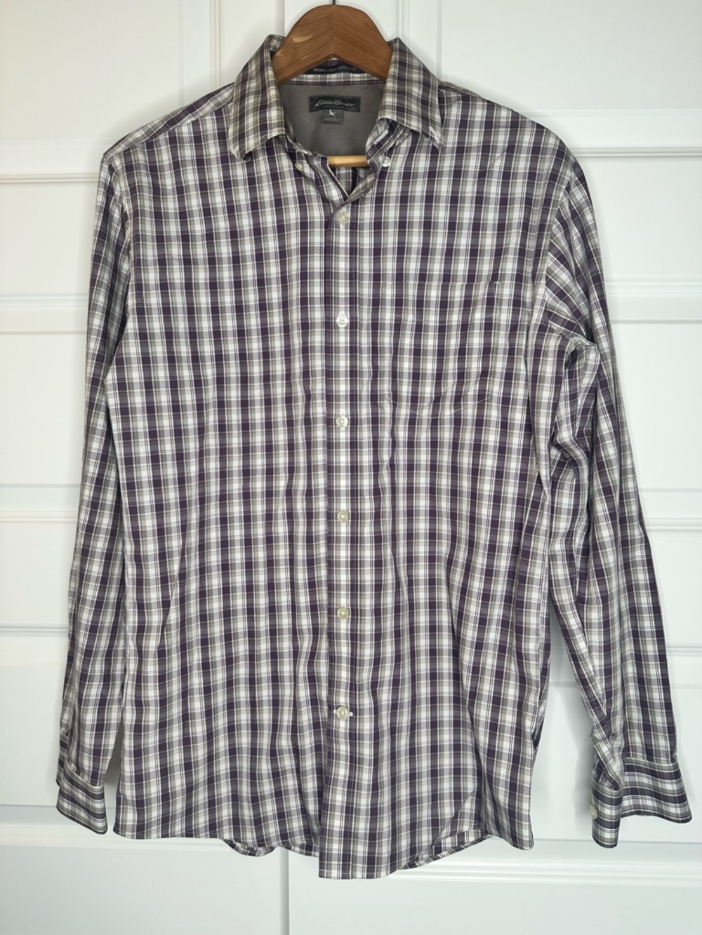 Eddie Bauer Wrinkle Free Button Down Shirt - EUC
